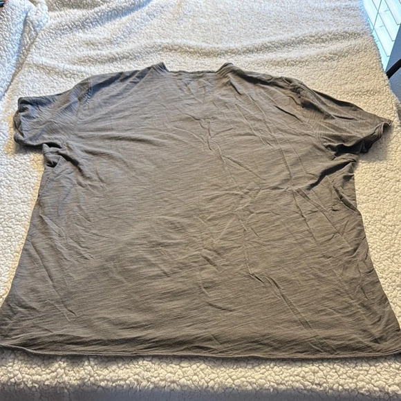 INC International Concepts Gray Short Sleeve Tee - Picture 3 of 3